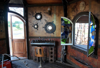Illustration for article titled Grand Steampunk Homes and Businesses Straight from the Alternate Past